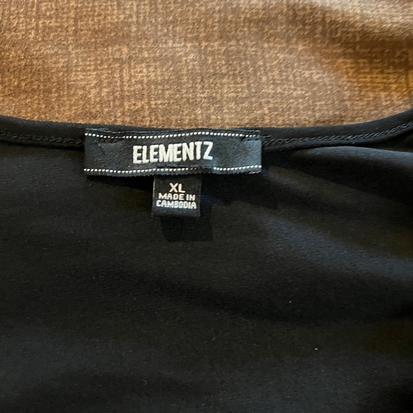 XL Black & Gold Elementz Blouse - Picture 3 of 3